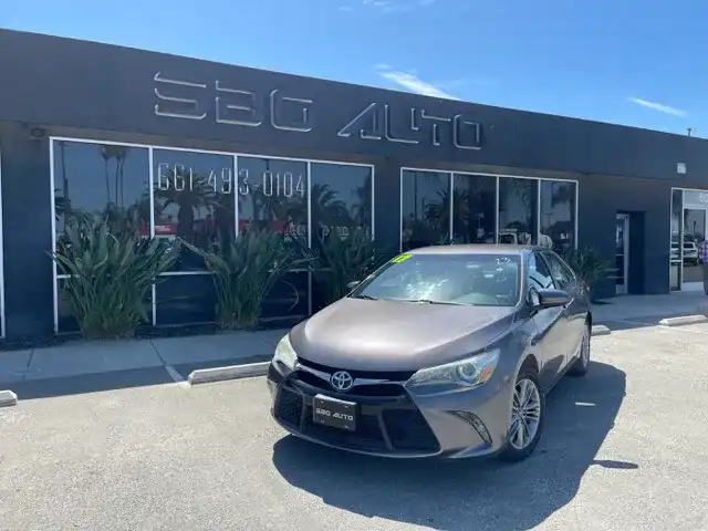 2017 Toyota Camry 2.5 Auto SE's photo