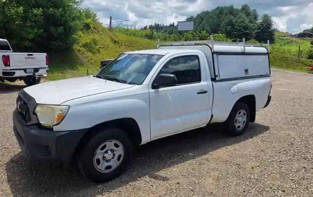 2014 Toyota Tacoma Regular Cab AT's photo