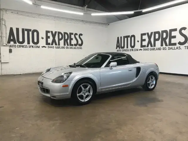 2002 Toyota MR2 Spyder Base photo 3