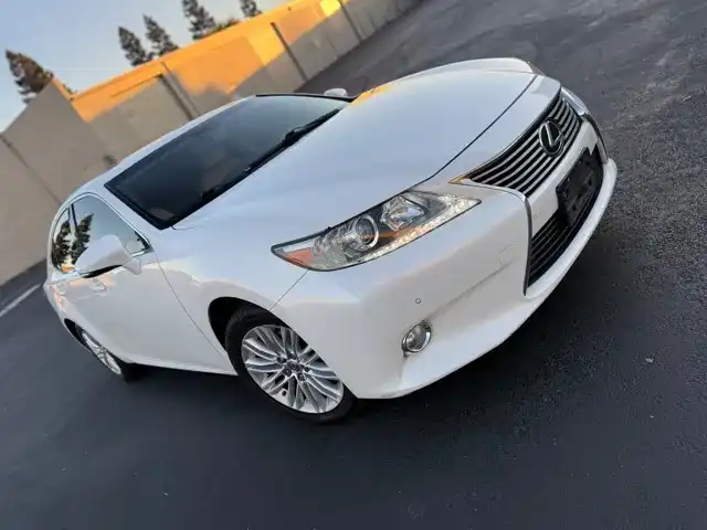 2014 Lexus ES 350 350's photo