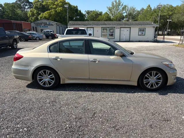 2012 Hyundai Genesis 4.6 photo 4