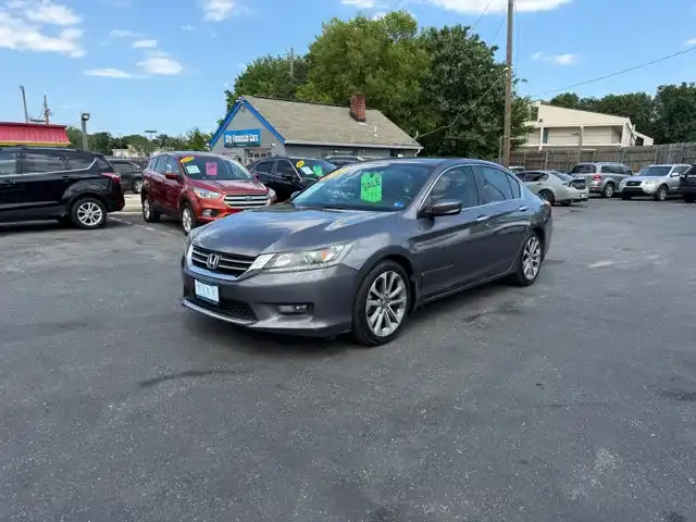 2015 Honda Accord Sport's photo