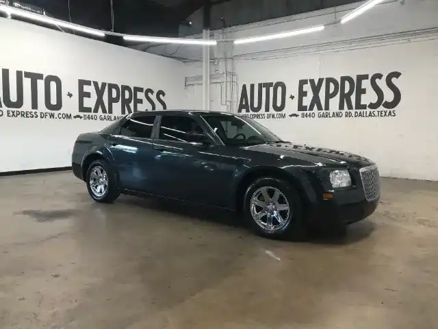 2007 Chrysler 300 Base's photo
