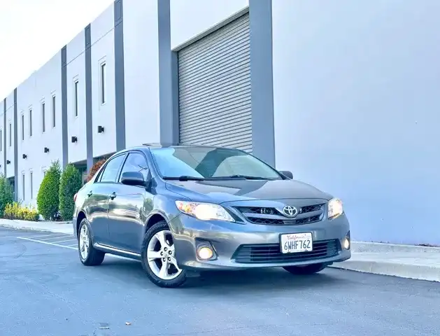 2012 Toyota Corolla LE AT's photo