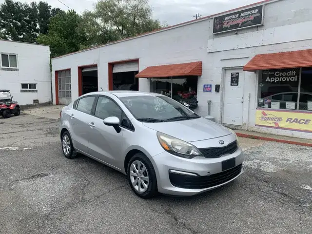 2016 Kia Rio LX photo 1