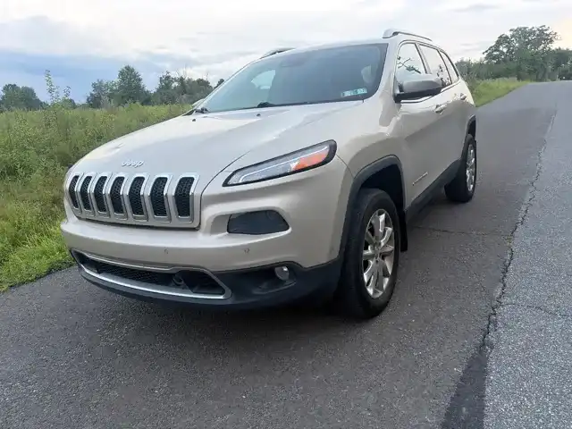 2014 Jeep Cherokee Limited 4X4's photo