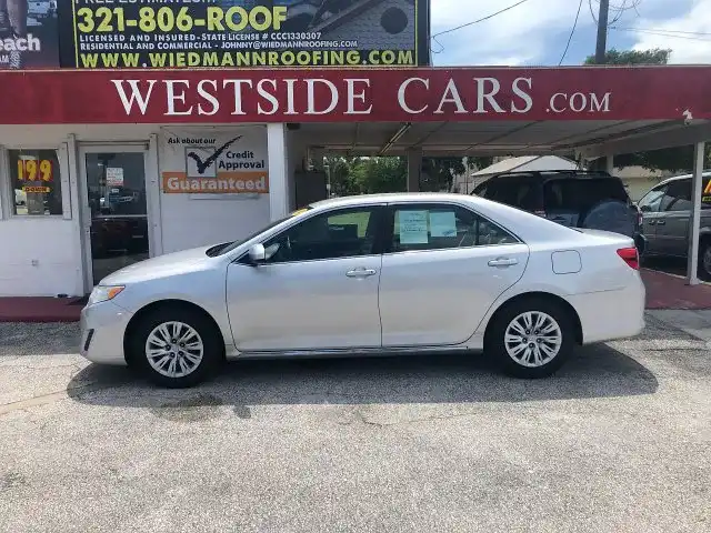 2014 Toyota Camry 2.5 Auto LE's photo