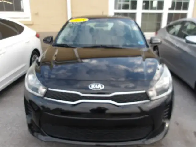 2018 Kia Rio S Auto's photo