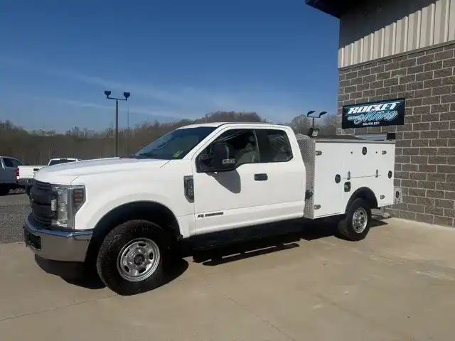 2019 Ford F-350 XL 4x4 SuperCab 6-1/2' Box SRW's photo