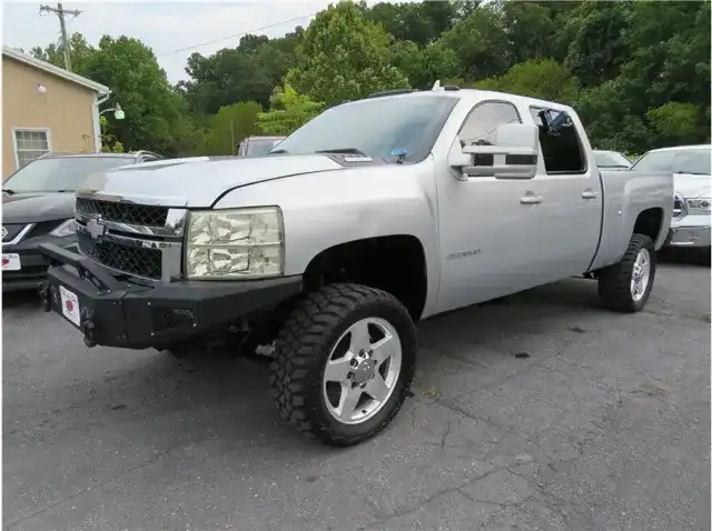 2014 Chevrolet Silverado HD LT 4WD Crew Cab SRW SWB's photo
