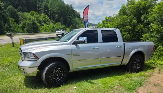2014 RAM 1500 Laramie 4x4 Crew Cab's photo
