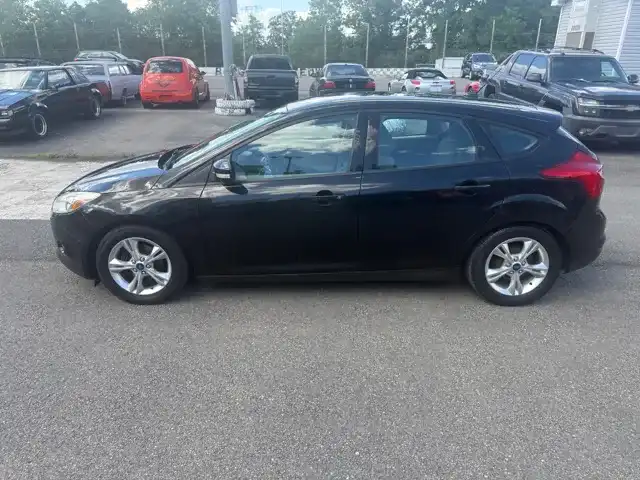 2014 Ford Focus 5 Door Hatch SE's photo