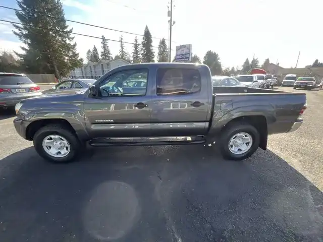 2011 Toyota Tacoma PreRunner Double Cab AT's photo