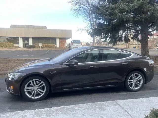 2013 Tesla Model S 85 kWh photo 5