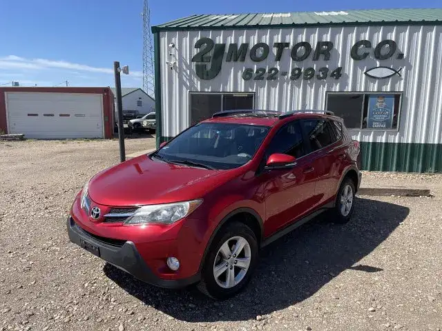 2013 Toyota RAV4 XLE photo 1