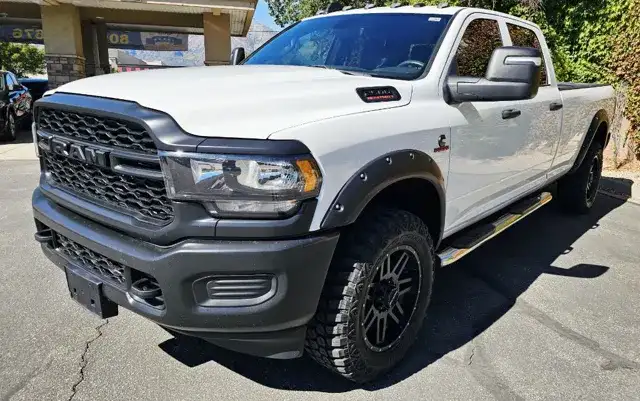 2023 RAM 2500 Tradesman 4WD Crew Cab LWB's photo