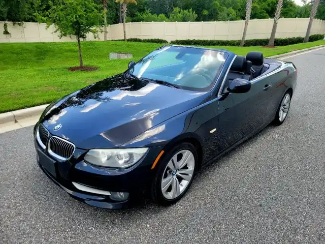 2011 BMW 3 Series 328i Convertible SULEV's photo