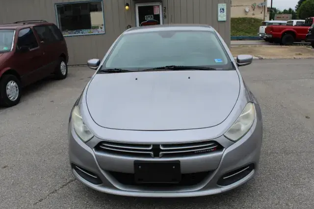 2016 Dodge Dart 2.0 SE photo 3