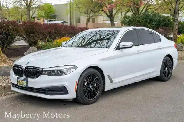 2019 BMW 5 Series 530i Sedan's photo