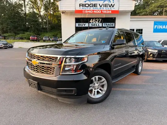 2017 Chevrolet Suburban 4WD 1500 LS's photo