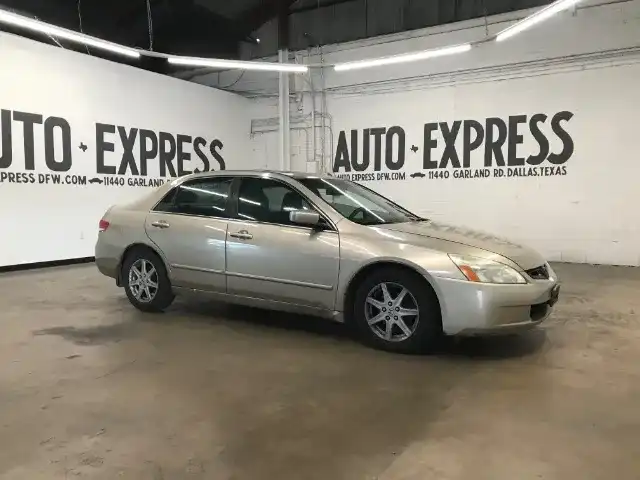 2004 Honda Accord 3.0 EX ULEV 5AT w/Leather's photo