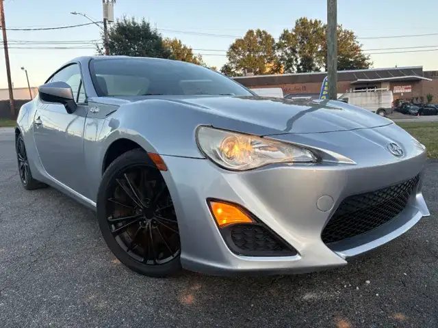 2016 Scion FR-S AT's photo