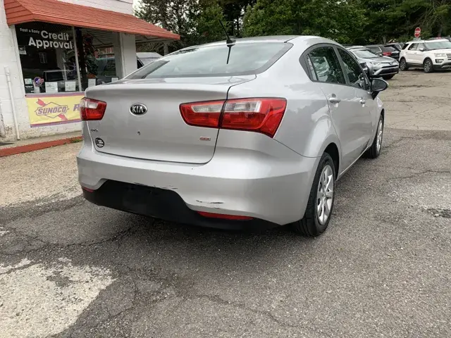 2016 Kia Rio LX photo 3