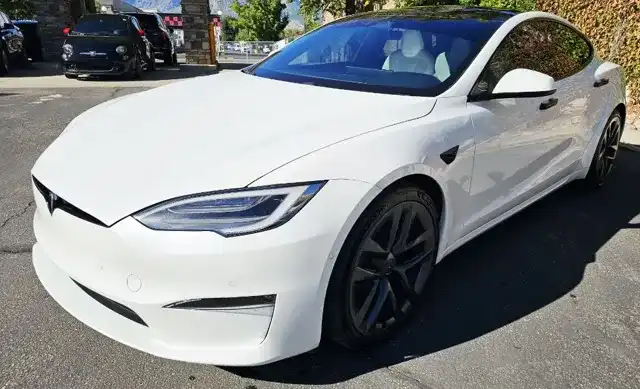 2021 Tesla Model S Plaid's photo