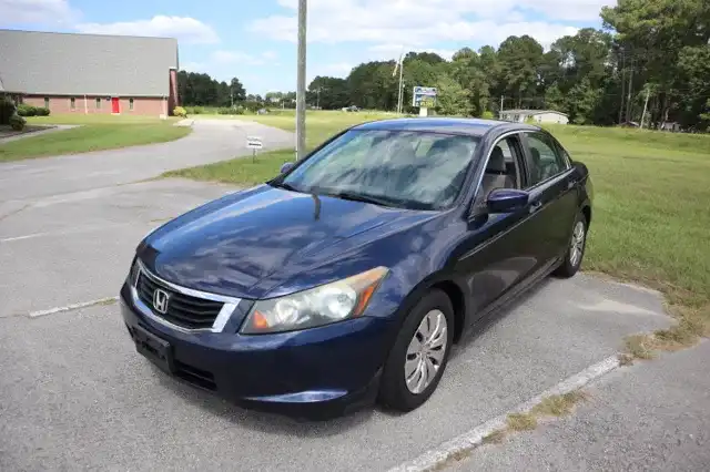 2010 Honda Accord LX Auto's photo