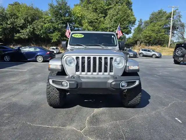2020 Jeep Gladiator Overland's photo