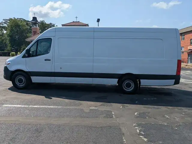 2021 Mercedes-Benz Sprinter 2500 170 Ext WB 3.0D High Roof's photo