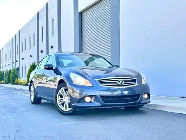 2012 INFINITI G 37 Journey's photo