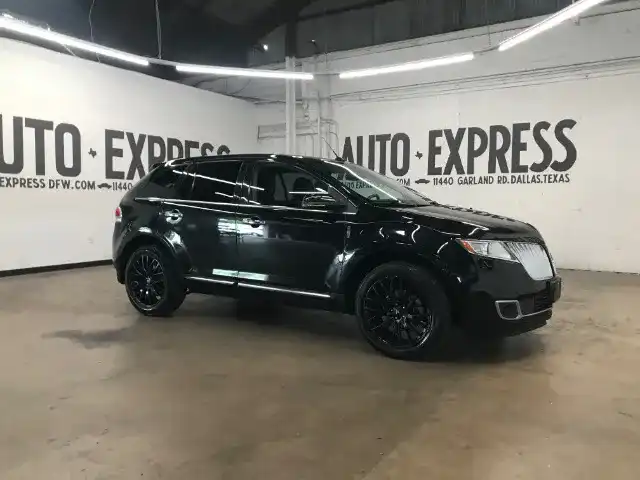 2013 Lincoln MKX FWD's photo