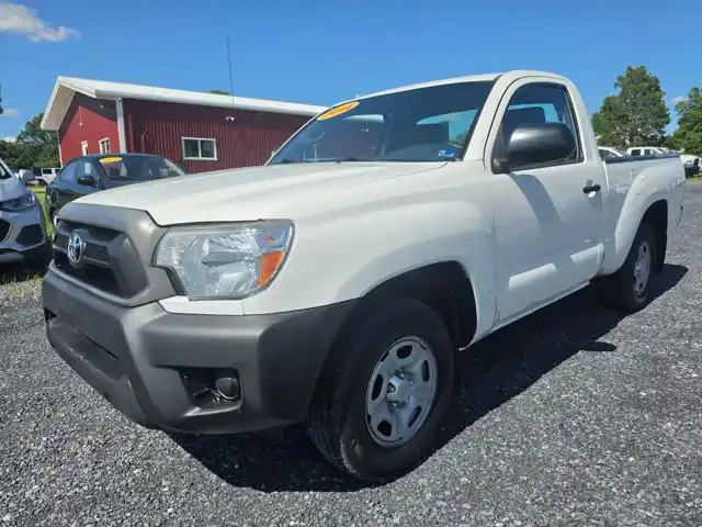 2014 Toyota Tacoma Regular Cab AT's photo