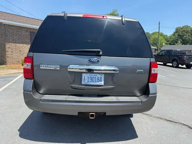 2013 Ford Expedition XLT photo 4