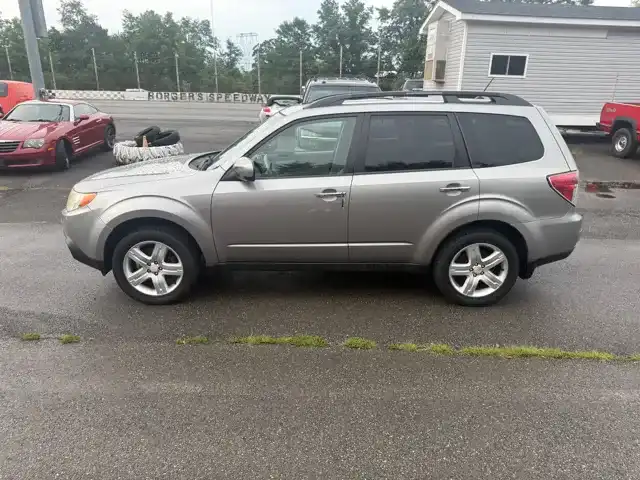 2009 Subaru Forester 2.5X Premium Package AT's photo