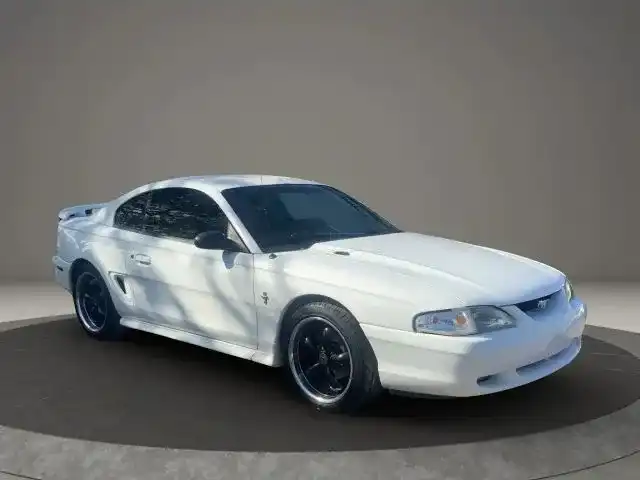 1995 Ford Mustang's photo