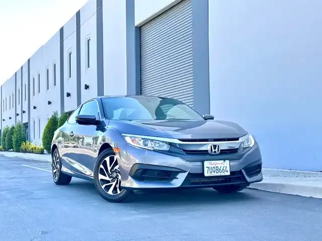 2016 Honda Civic LX CVT's photo