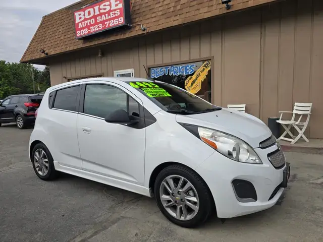 2014 Chevrolet Spark 2LT EV 1SB photo 4