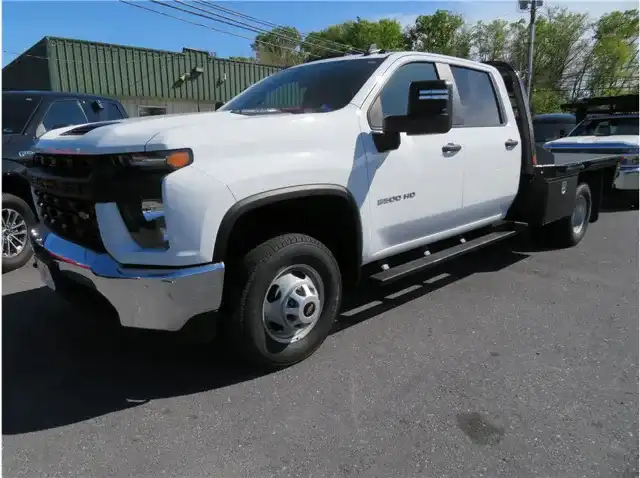 2022 Chevrolet Silverado HD WT 4WD Crew Cab 171.5" WB's photo