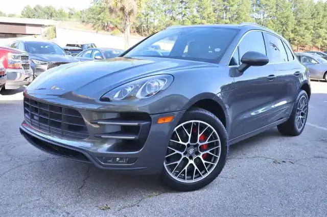 2018 Porsche Macan Turbo's photo