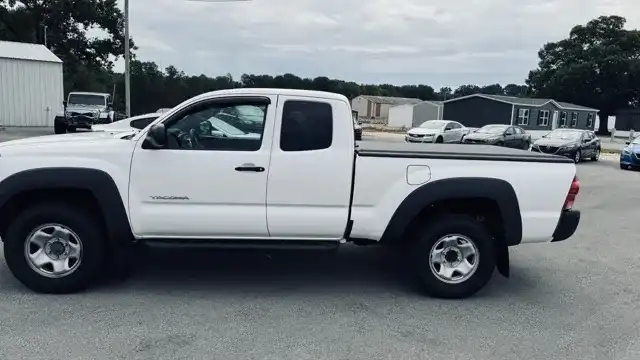 2012 Toyota Tacoma 4x4 Access Cab AT's photo