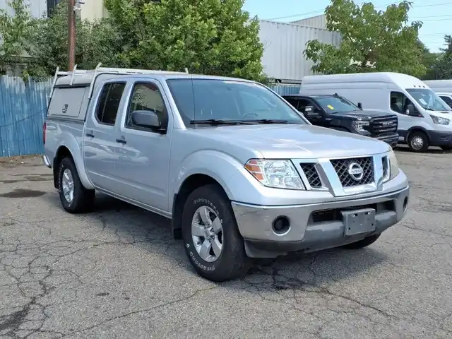 2010 Nissan Frontier 4.0 SE Crew Cab 4X4 AT's photo