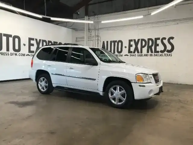 2009 GMC Envoy SLT 4WD's photo