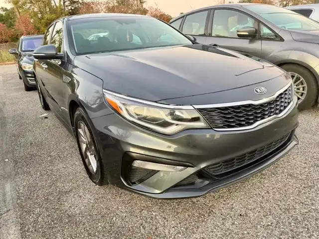 2020 Kia Optima LX AT's photo