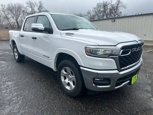2025 RAM 1500 Big Horn Crew Cab 4x4 5'7" Box's photo