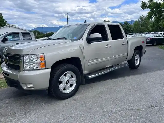 2009 Chevrolet Silverado 1500 LTZ 4WD Crew Cab's photo
