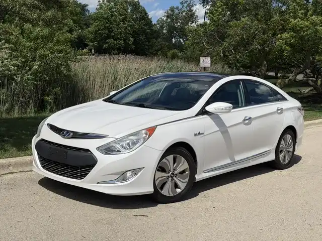 2013 Hyundai Sonata Limited's photo
