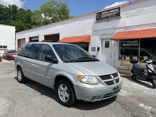 2006 Dodge Grand Caravan SXT's photo