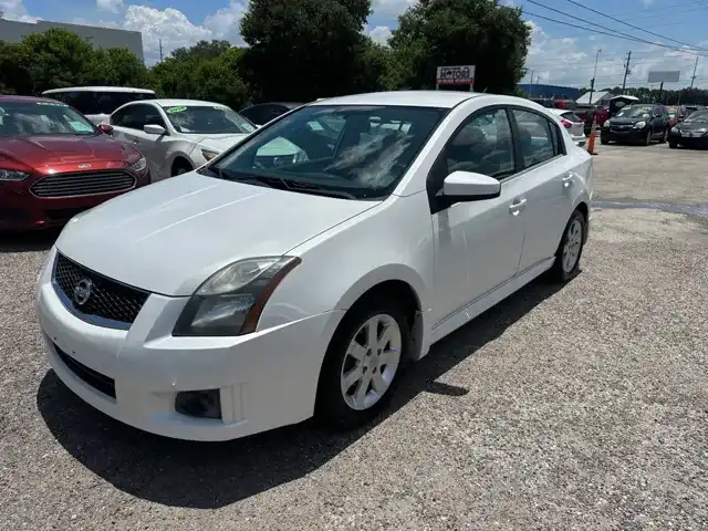 2012 Nissan Sentra 2.0 SR CVT's photo
